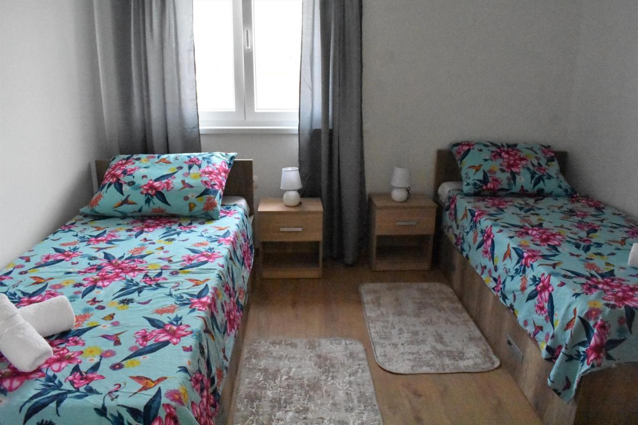 Apartmani Skorpion Каштела Екстер'єр фото
