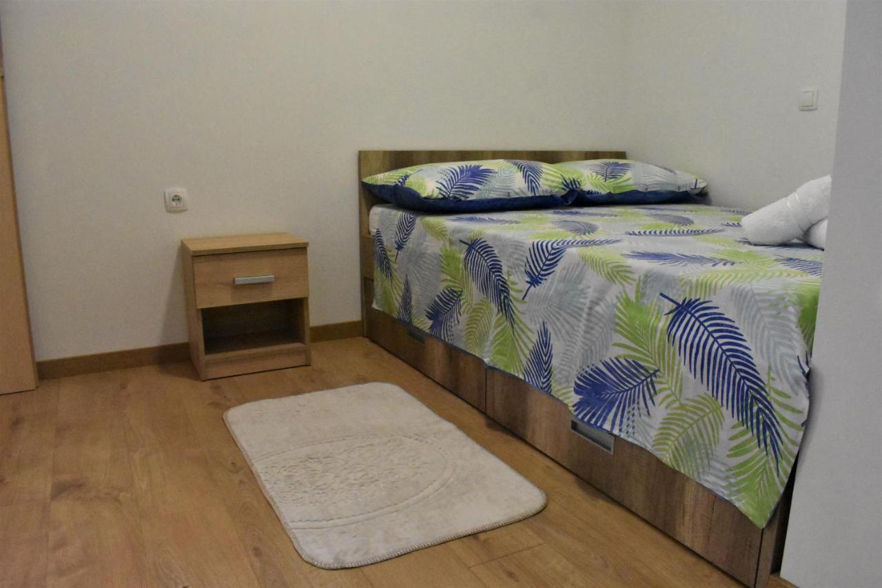 Apartmani Skorpion Каштела Екстер'єр фото