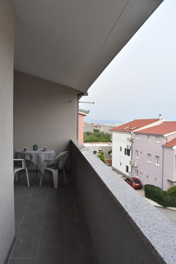 Apartmani Skorpion Каштела Екстер'єр фото