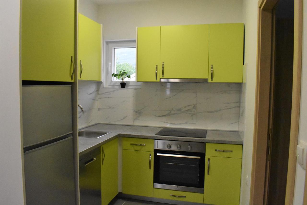 Apartmani Skorpion Каштела Екстер'єр фото