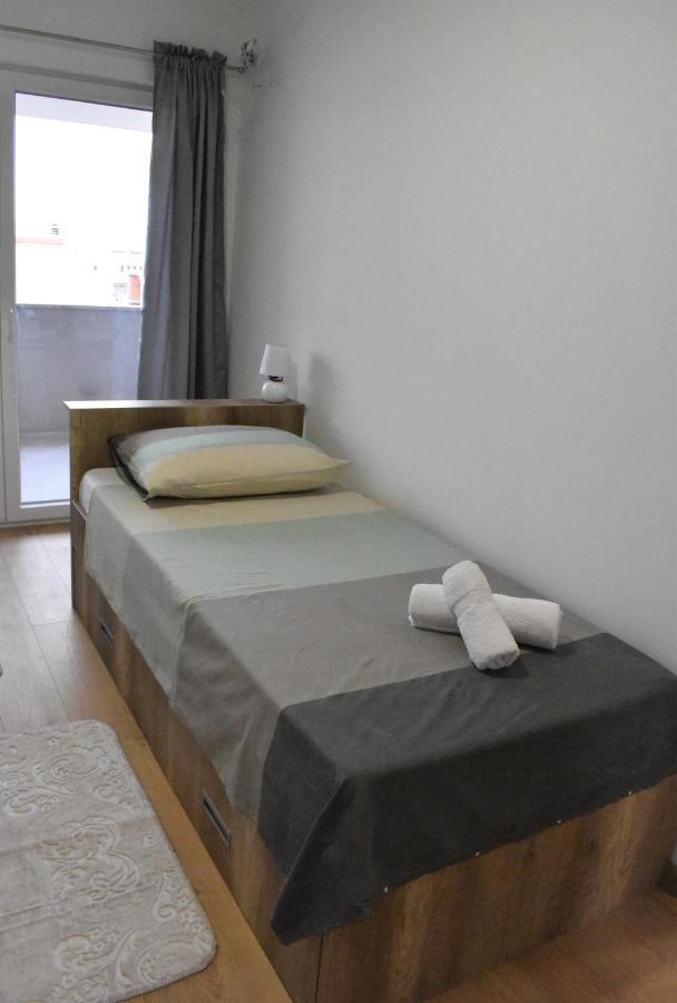 Apartmani Skorpion Каштела Екстер'єр фото