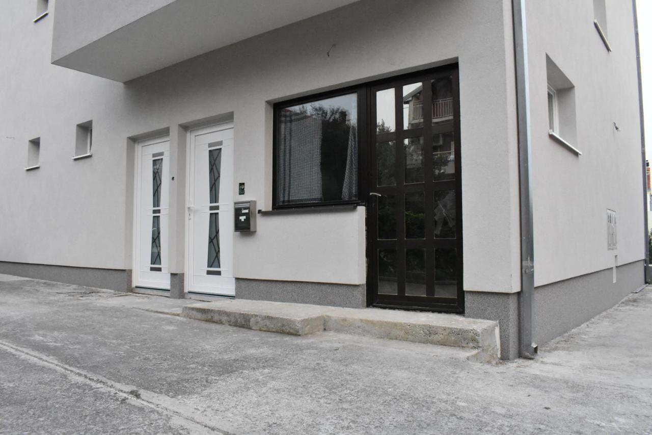 Apartmani Skorpion Каштела Екстер'єр фото