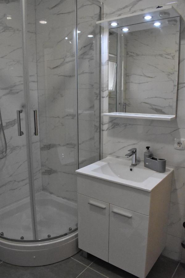 Apartmani Skorpion Каштела Екстер'єр фото
