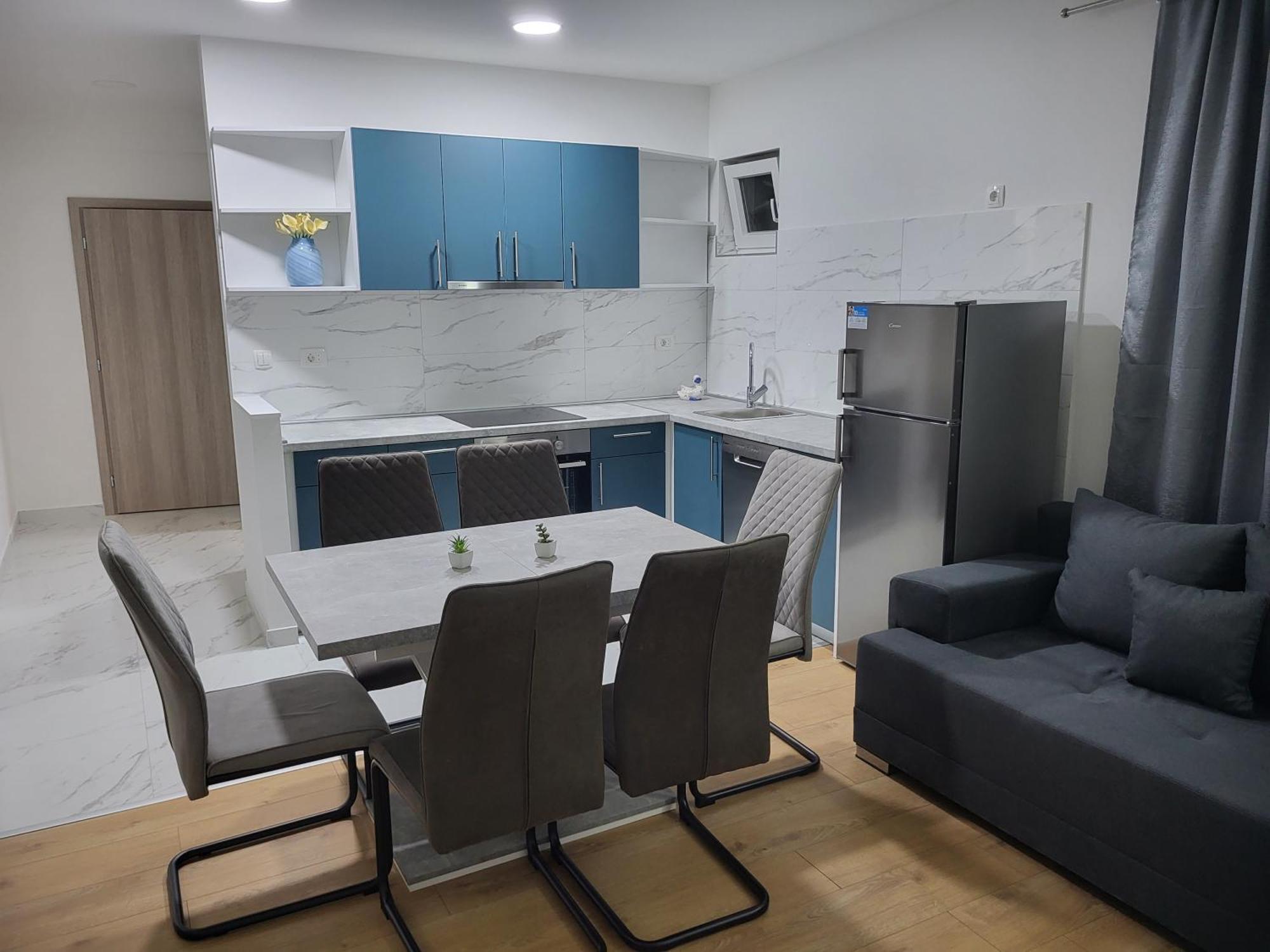 Apartmani Skorpion Каштела Екстер'єр фото